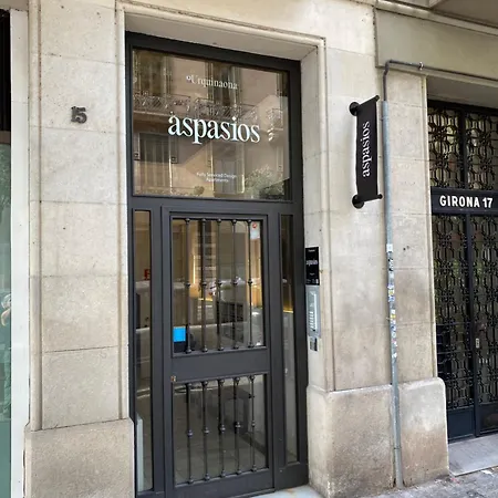 Aspasios Urquinaona Appartement *