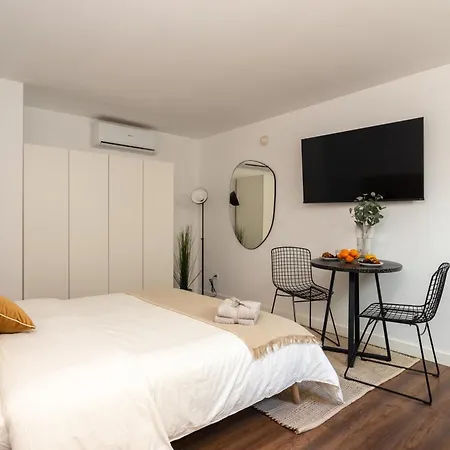 Soho & Ramblas Apartment Barcelona