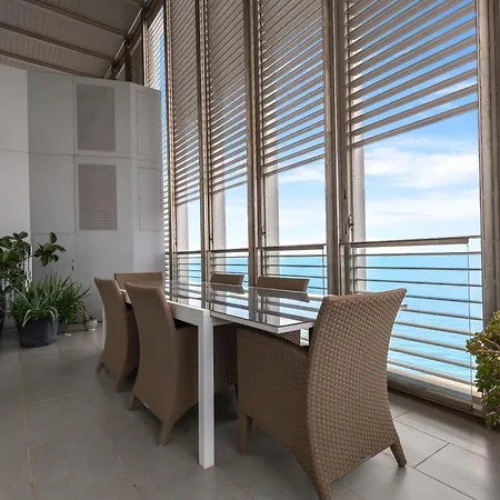 Apartment Penthouse With The Views! Barcelona