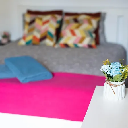 Crisqueen Flat Hostel