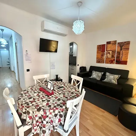 Carrer D'olesa Apartment *