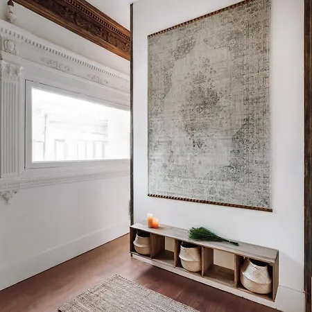 Zuheros - 2 Bedrooms In Eixample Dreta Apartment