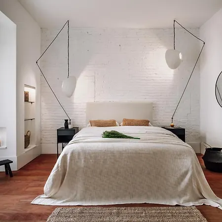 Apartment Zuheros - 2 Bedrooms In Eixample Dreta *