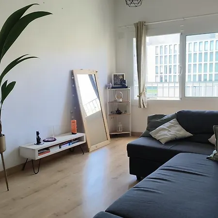 Bright And Comfy Remote Work Bcn Lägenhet