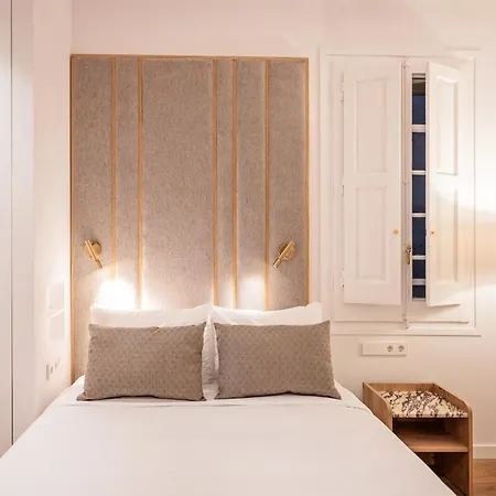 Diagonal By Sweett Apartment *