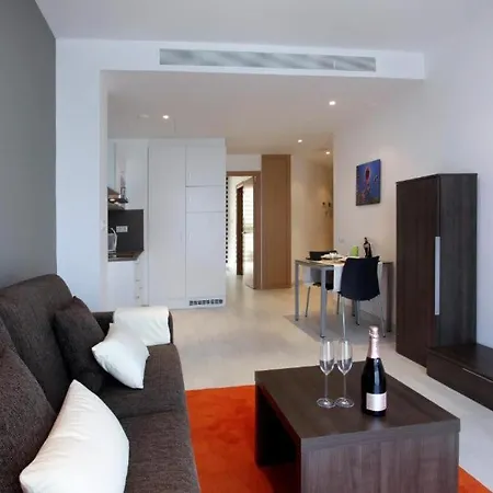 Fisa Les Corts Apartamento *