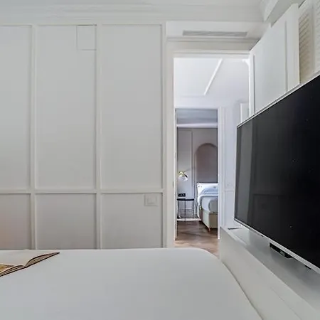 Luxury In Apartment *