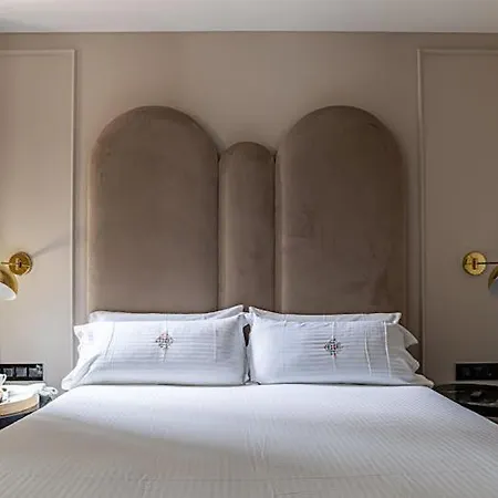 Luxury In Apartment Barcelona