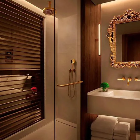 The Edition Hotel 5*