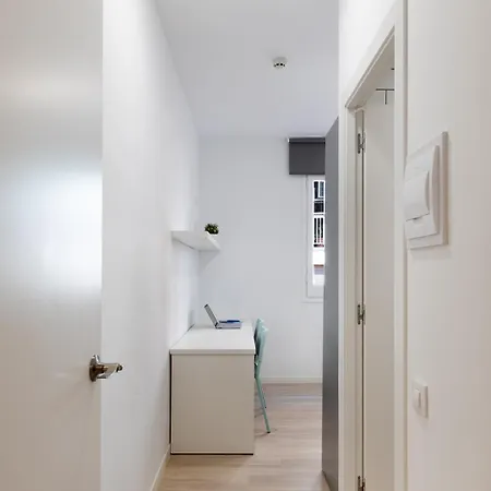 Laresibcn Minimum 31 Nights Barcelona