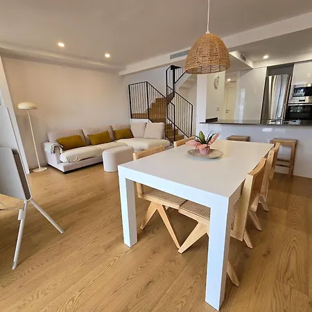 Apartment Eixample Penthouse - Bright 2br Duplex With Terraces *
