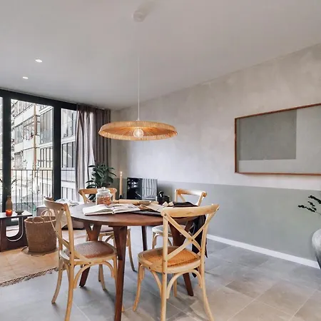 Apartment Mojacar - 2 Bedrooms In Eixample Esquerra Barcelona
