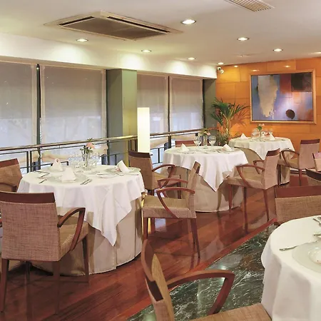 Hotel Nh Entenza 3*