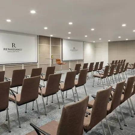 Отель Renaissance 5*