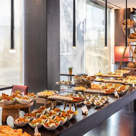 Novotel Hotel 4*