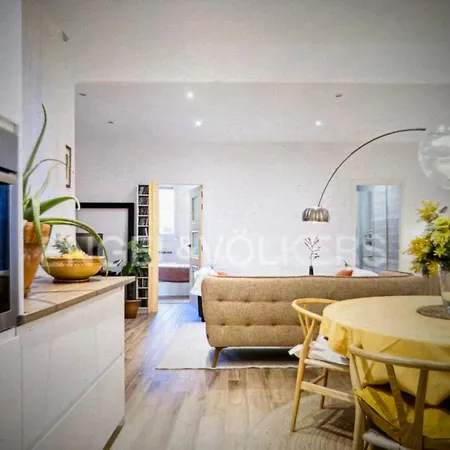 Holiday home Modernist In The Hear Of Barcelona, Unit 3 Barcelona