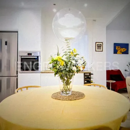 Modernist In The Hear Of Barcelona, Unit 3 Holiday home