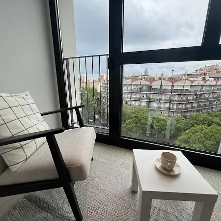 A Sunny Apartment Barcelona