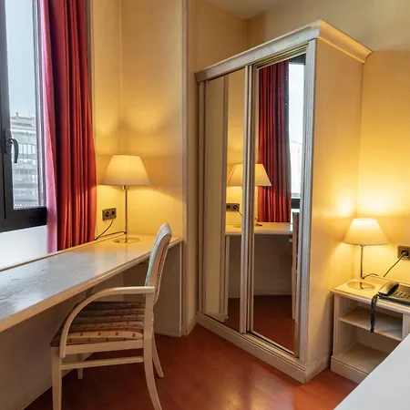 Sunotel Junior Hotel 2*
