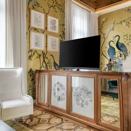 Cotton House Hotel, Autograph Collection 5*