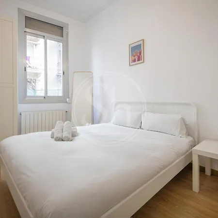 Bonito En Poble Sec Apartment *