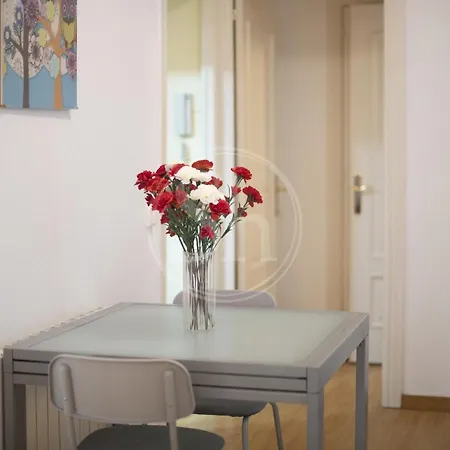 Bonito En Poble Sec Apartment *