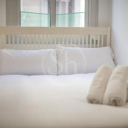Bonito En Poble Sec Apartment Barcelona