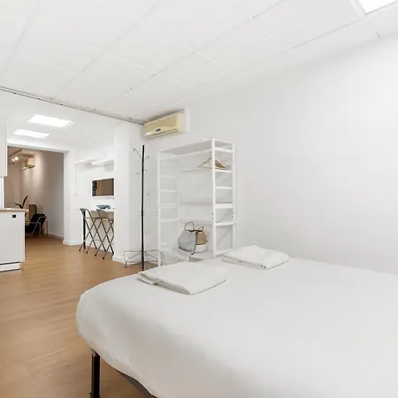 Charming In The Heart Of Gracia Apartment