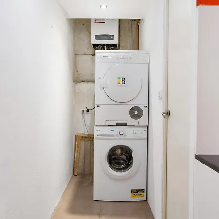 Stylish 2-bedroom In El Born Apartment