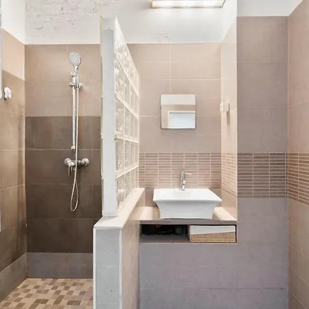 Apartment Stylish 2-bedroom In El Born *