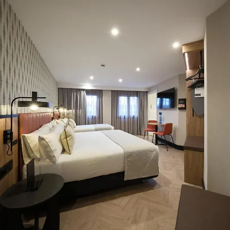 Hotel Catalonia Park Putxet 4*