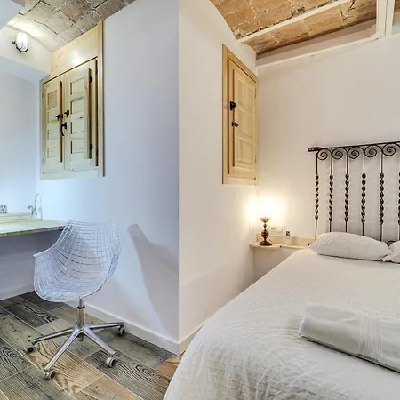 Apartment Concordia - Beautiful Flat, Spacious, 4 , 2 Bath