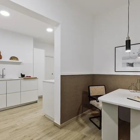 Sabate - 3 Bedrooms And Office In Sant Gervasi Apartment *