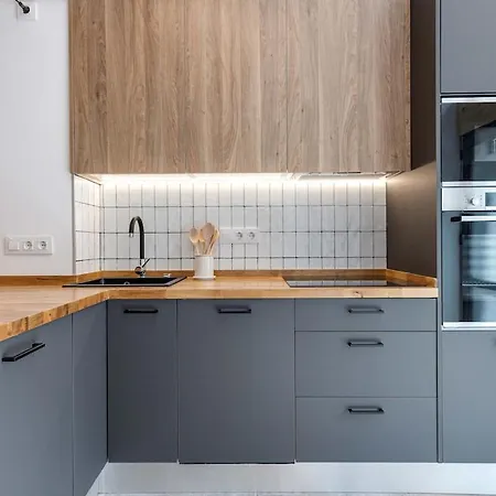 Concordia - Beautiful Flat, Spacious, 4 , 2 Bath * Barcelona