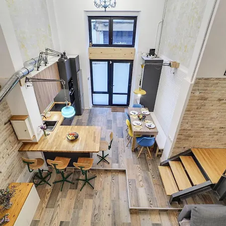 Concordia - Beautiful Flat, Spacious, 4 , 2 Bath Apartment Barcelona