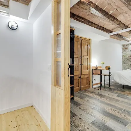 Apartment Concordia - Beautiful Flat, Spacious, 4 , 2 Bath *