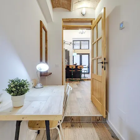 Apartment Concordia - Beautiful Flat, Spacious, 4 , 2 Bath