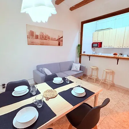 Apartment Amazing And Stylish Flat For 4 People With Breakfast Included 2 Blocks Away From Poblenou Barcelona