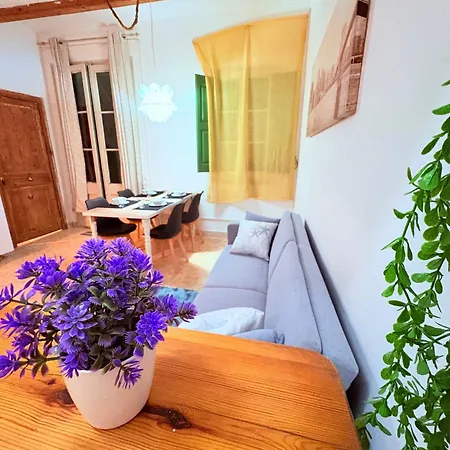 Amazing And Stylish Flat For 4 People With Breakfast Included 2 Blocks Away From Poblenou *