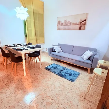 Amazing And Stylish Flat For 4 People With Breakfast Included 2 Blocks Away From Poblenou Apartment *