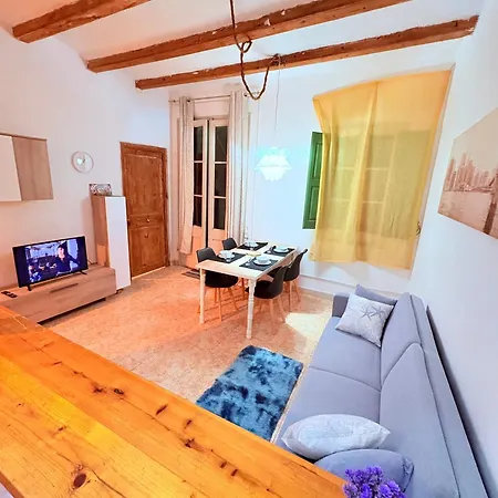 Amazing And Stylish Flat For 4 People With Breakfast Included 2 Blocks Away From Poblenou
