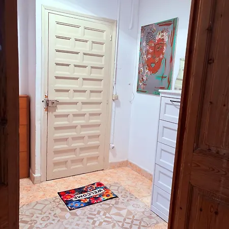 Amazing And Stylish Flat For 4 People With Breakfast Included 2 Blocks Away From Poblenou Barcelona