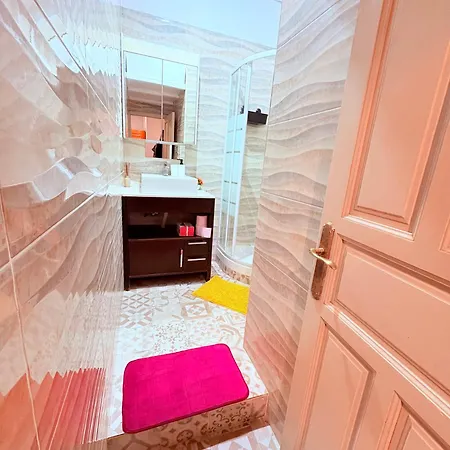 Apartment Amazing And Stylish Flat For 4 People With Breakfast Included 2 Blocks Away From Poblenou