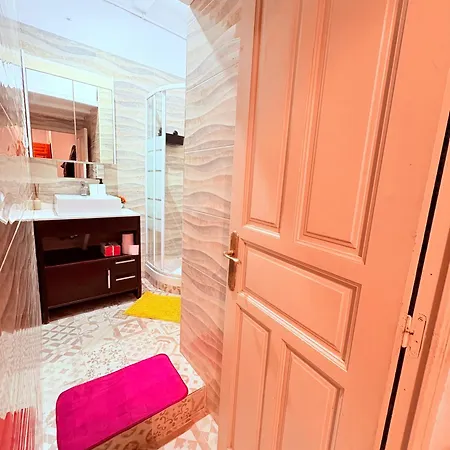 Amazing And Stylish Flat For 4 People With Breakfast Included 2 Blocks Away From Poblenou Apartment *