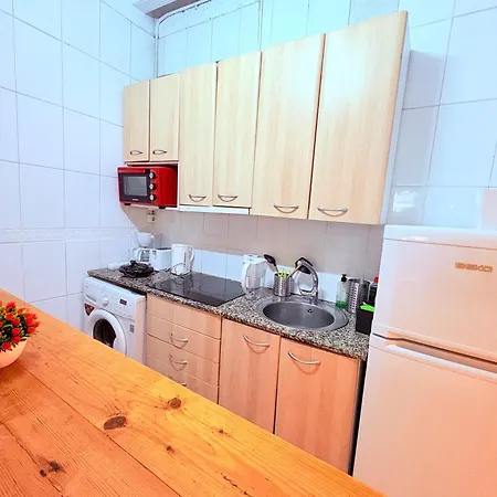 Amazing And Stylish Flat For 4 People With Breakfast Included 2 Blocks Away From Poblenou *