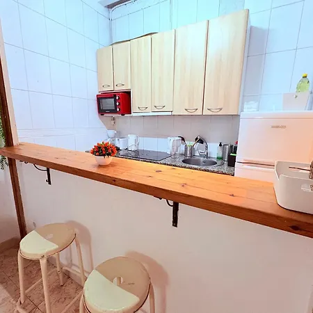 Apartment Amazing And Stylish Flat For 4 People With Breakfast Included 2 Blocks Away From Poblenou