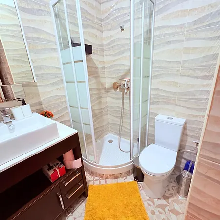 Amazing And Stylish Flat For 4 People With Breakfast Included 2 Blocks Away From Poblenou *