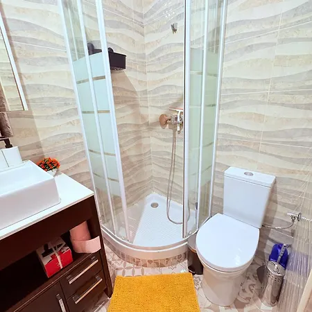 Amazing And Stylish Flat For 4 People With Breakfast Included 2 Blocks Away From Poblenou Apartment