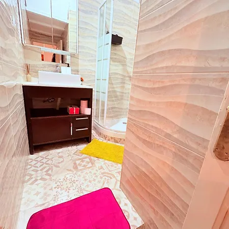 Amazing And Stylish Flat For 4 People With Breakfast Included 2 Blocks Away From Poblenou Apartment Barcelona