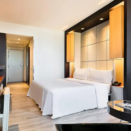 Отель Condal Mar Affiliated By Melia 4*